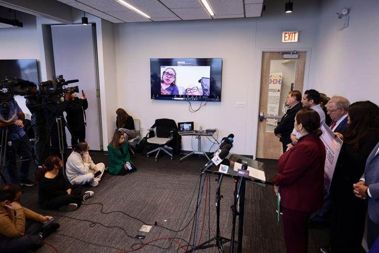 Chicago father of child fighting cancer released on bond by immigration judge
