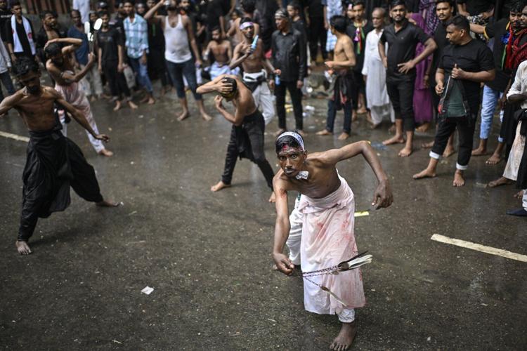 Photos of Shiite Muslims around the world commemorating Ashoura