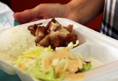 Restaurants debut new takeout ware amid phase-in of single-use plastics ban