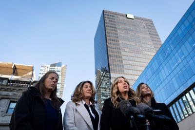 Witness says Myles Gray 'didn't look right' before fatal 2015 fight with VPD officers