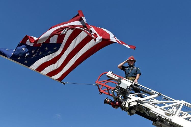 Echoes of deadly Arizona wildfire with 3 firefighters killed in Colorado-Utah blaze