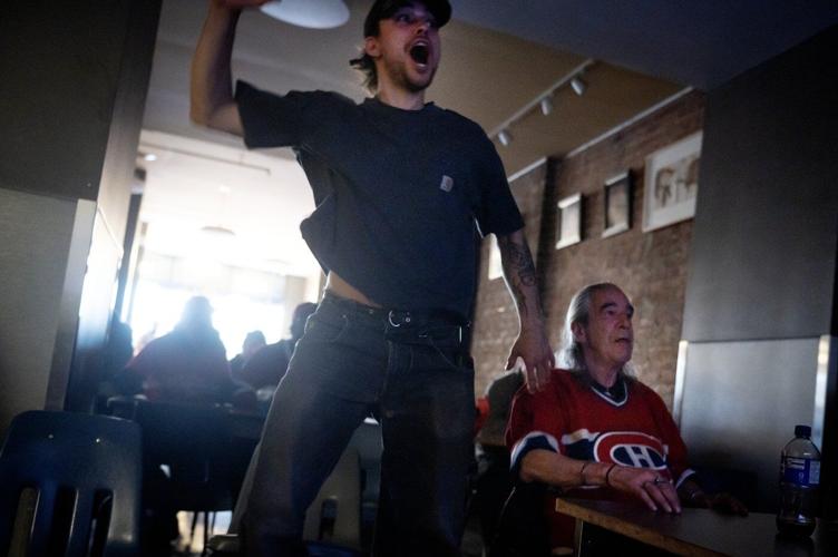 Hockey fever reaches Montrealers experiencing homelessness