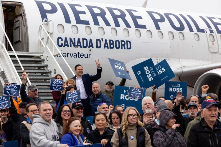 Day 3 of advance polls finds Liberals in Ottawa, NDP, Conservatives in BC