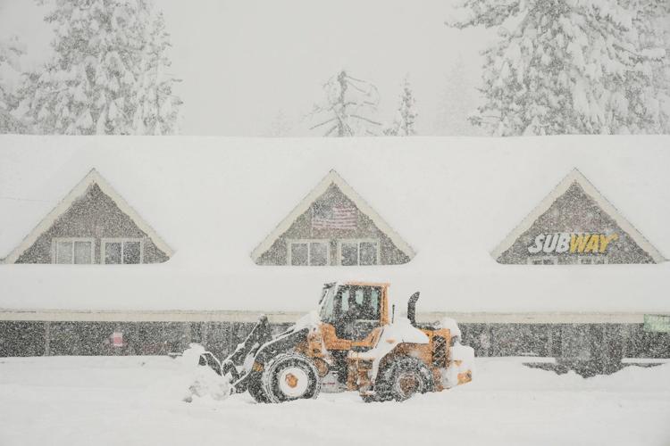Crews hope to resume recovery of 8 bodies from California avalanche after days of dangerous weather