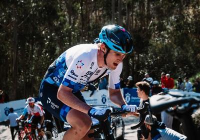 Canadian Derek Gee wears leader's jersey after winning stage at Critérium du Dauphiné