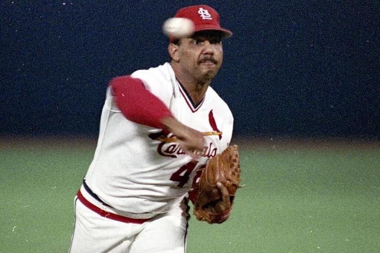 José DeLeón, MLB pitcher for 13 seasons, dies at age 63