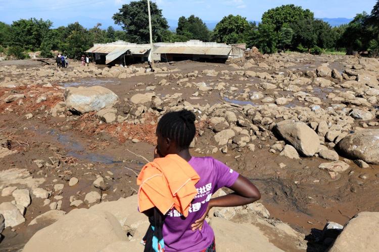 Kenyan landslide death toll rises to 26 as flash floods hamper search for survivors