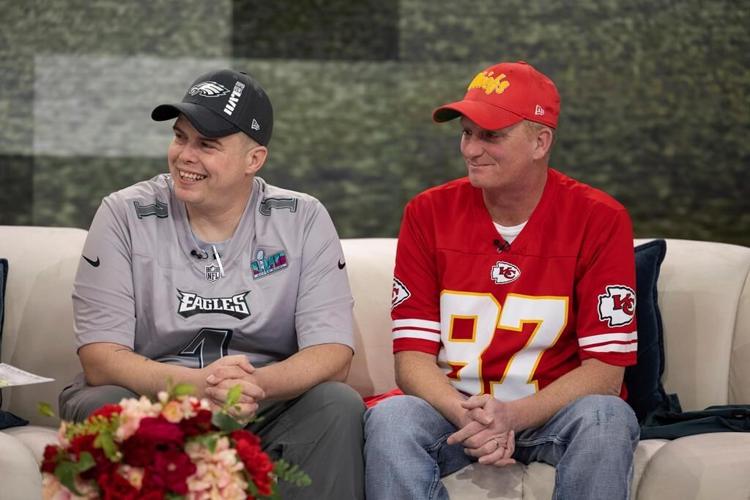 Marines, bonded by kidney donation, now head to Super Bowl