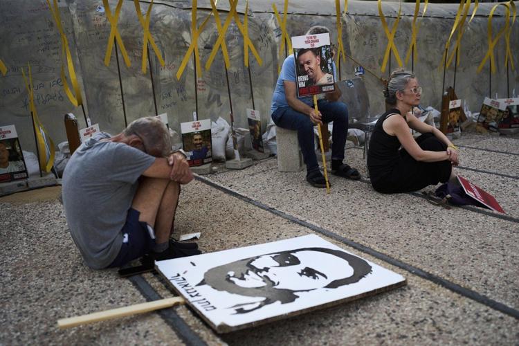 59 Palestinians in Gaza are killed by Israeli airstrikes or shot dead while seeking aid