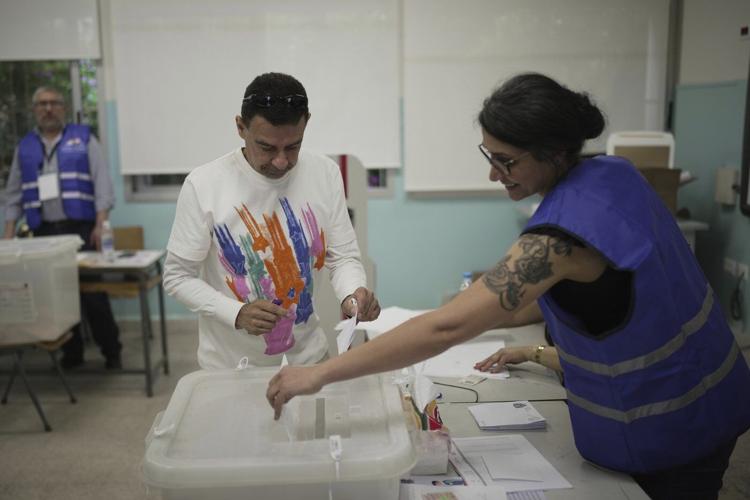 Battered by war and economic crisis, Lebanon holds first local elections in almost 10 years