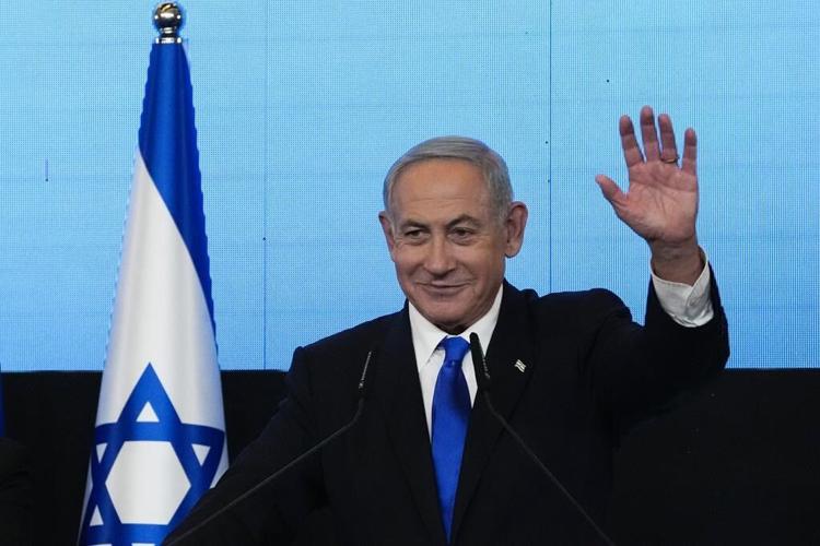 Israel's Netanyahu officially tapped to form government