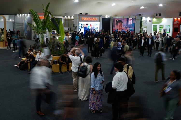 At UN climate talks in Brazil, the only sign of the United States is an empty chair