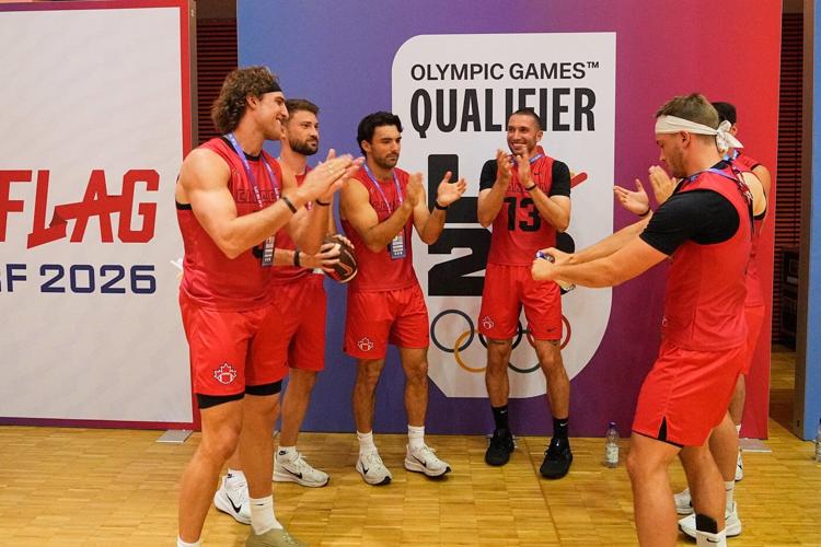 Canada women unbeaten, men fall to Japan ahead of flag football quarterfinals