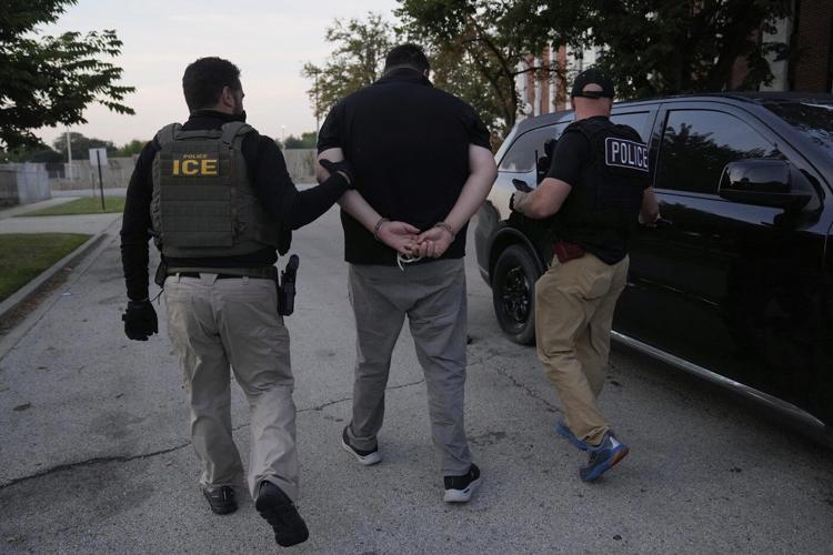 ICE arrests nearly 550 in Chicago area as part of 'Midway Blitz' | World  News | thecanadianpressnews.ca