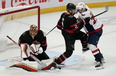 Senators break out of early deficit, score five unanswered in 5-2 win over Capitals