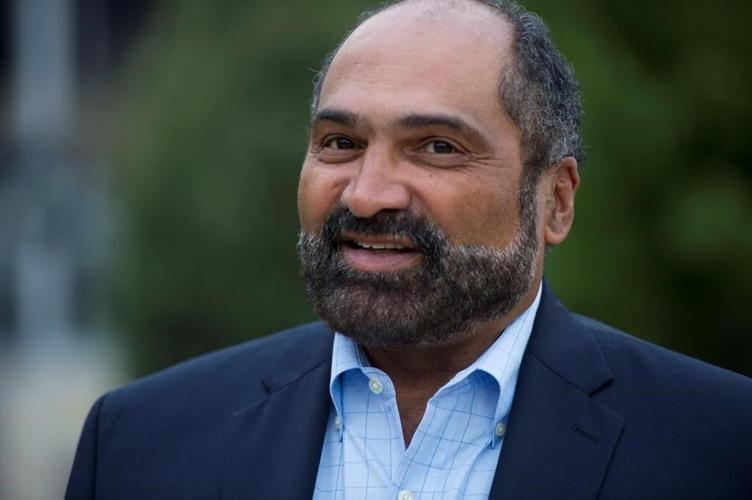 Franco Harris, Steeler who caught Immaculate Reception, dies