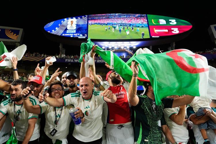 Austria, Algeria trade goals in stoppage time, both advance at World Cup with stunning 3-3 draw