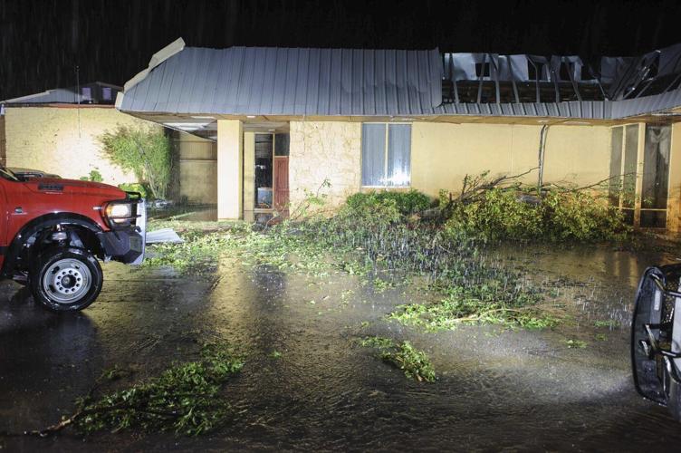 Tornado-producing storm deals deadly flooding and large hail to Oklahoma and Texas