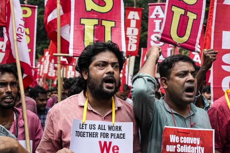Bangladesh mourns some 200 deaths as student protests wind down and thousands are arrested