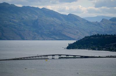 U.S. kayaker dead after capsizing in wind on B.C.'s Okanagan Lake