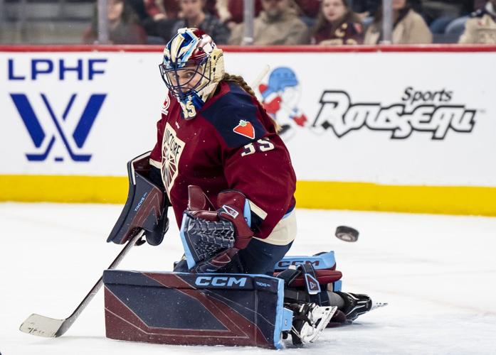 Laura Stacey lifts Victoire over last-place Torrent 4-1 without Poulin