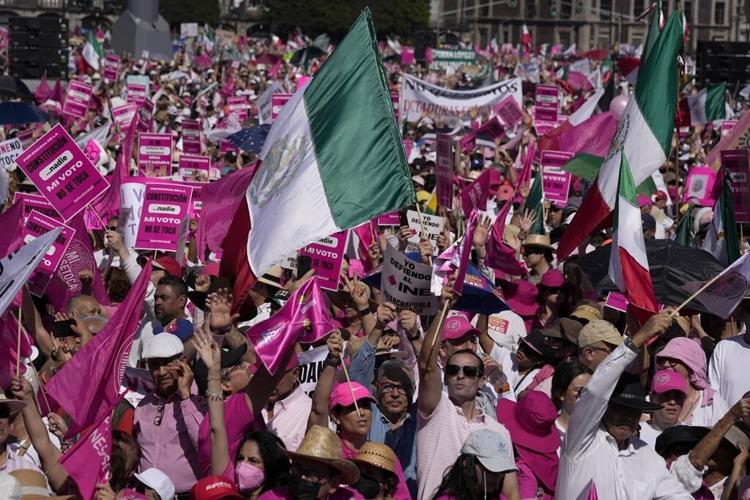 Mexican president disparages pro-democracy demonstrators