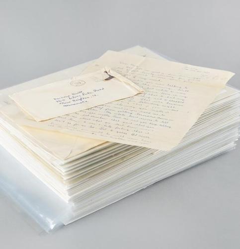 'Love Sick': Trove of Dylan's teenage love letters for sale