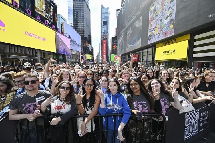 Italian rockers ��å�Ա���쾱�� continue to revive the genre, selling out Madison Square Garden