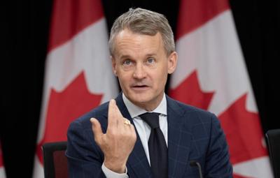 Labour Minister Seamus O'Regan steps down from cabinet, successor to be named Friday
