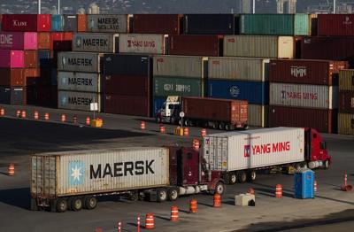 Trucks, buses must have electronic logging devices to track driving hours by Jan. 1