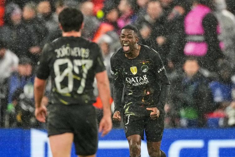 Paris Saint-Germain beats Liverpool at Anfield to reach the Champions League semifinals