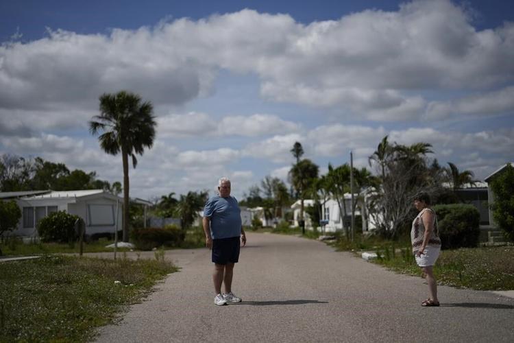 Struggles continue for thousands in Florida 8 months after Hurricane Ian as new storm season looms