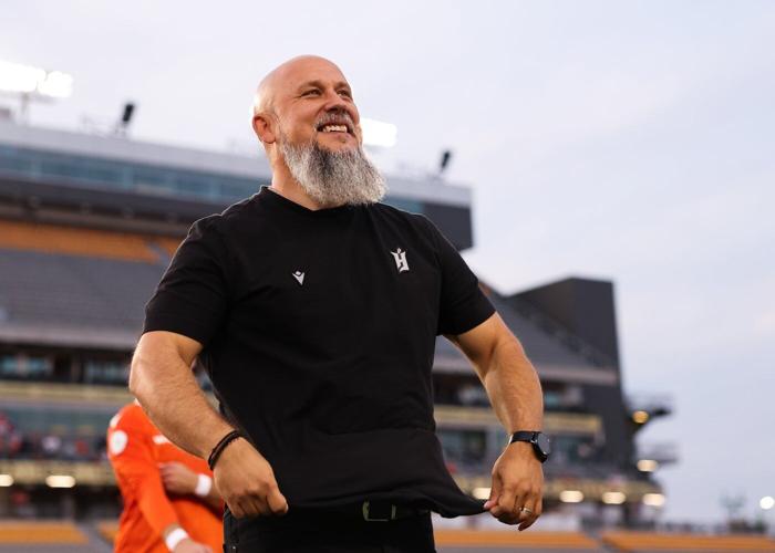 Forge FC's Bobby Smyrniotis up for CPL top coach for a seventh straight year