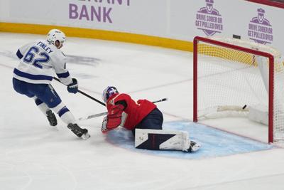 Jack Finley scores 1st NHL goal to help the Lightning beat the Panthers
