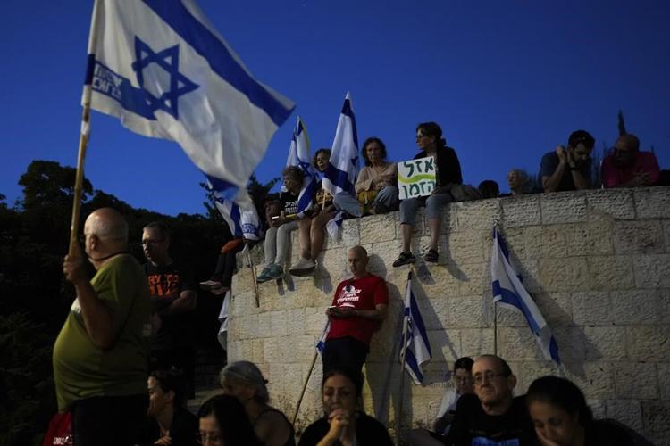 The Latest | A top US diplomat visits Beirut after attacks across Israel-Lebanon border intensify
