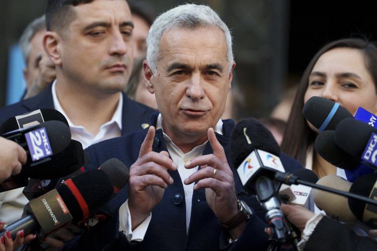 A top Romanian court upholds the ban on far-right Georgescu’s presidential bid