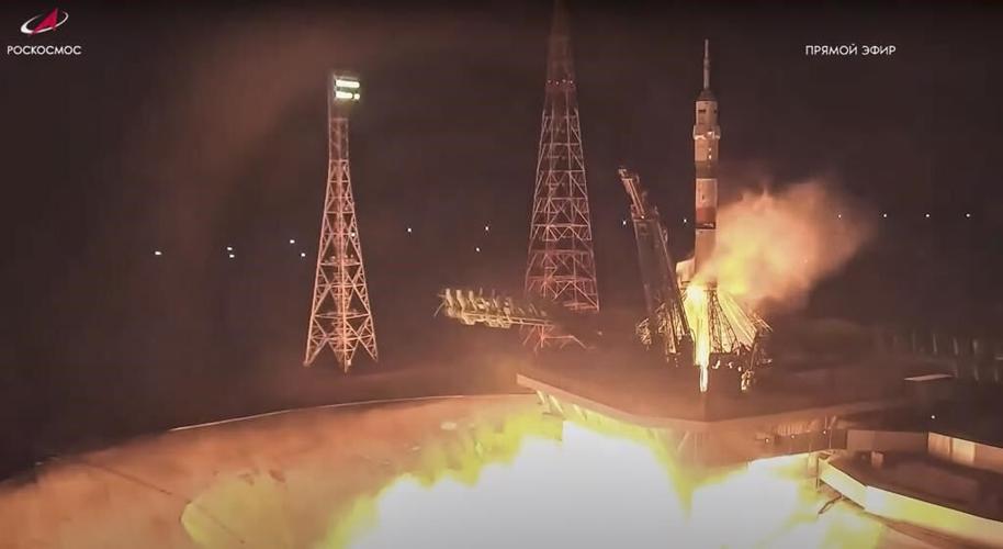 Russia launches rescue ship to space station after leaks