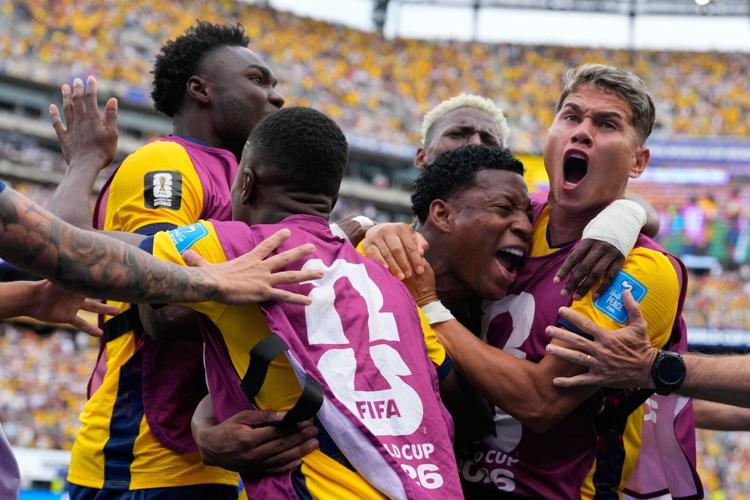 Ecuador advances to World Cup knockout rounds, beats Germany 2-1 on Plata's 77th-minute goal