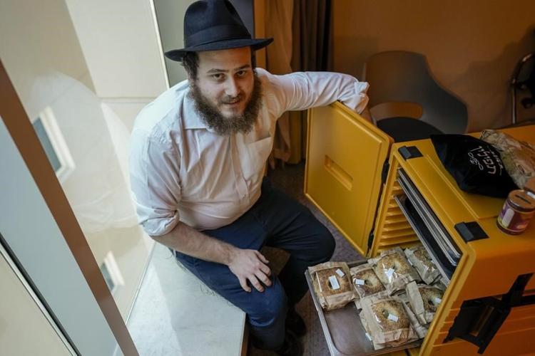Bagels and challah for Jews keeping kosher at World Cup