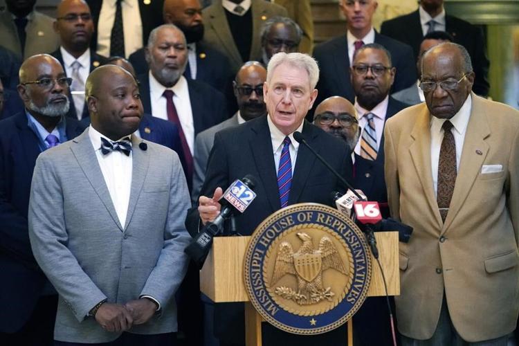 Doctor, GOP governor clash over private Medicaid discussion