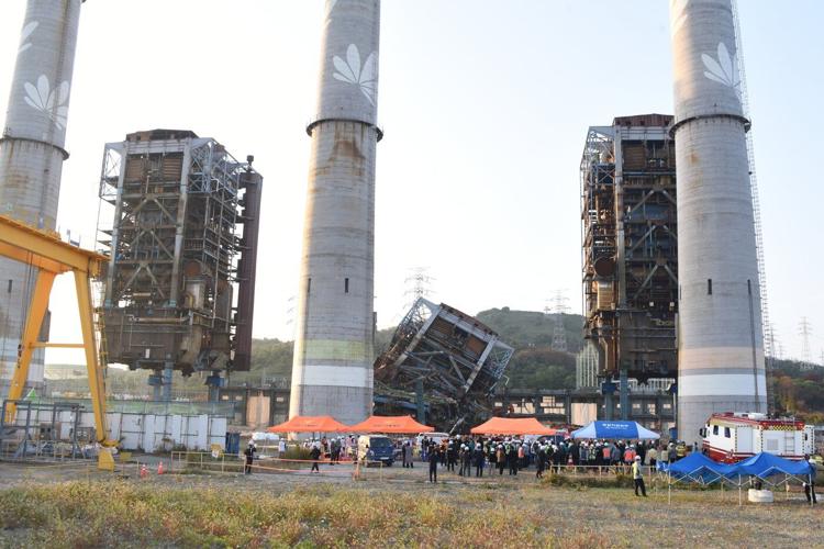 At least 1 dead, 6 trapped after structure collapses at decommissioned South Korean power plant