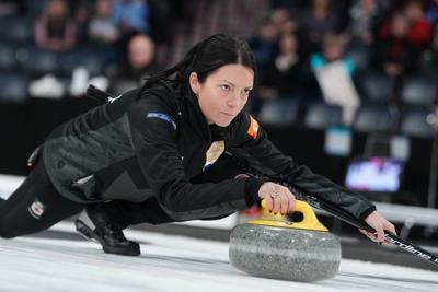 With Homan's team prepping for Games, Einarson's rink gets Canada entry at Scotties