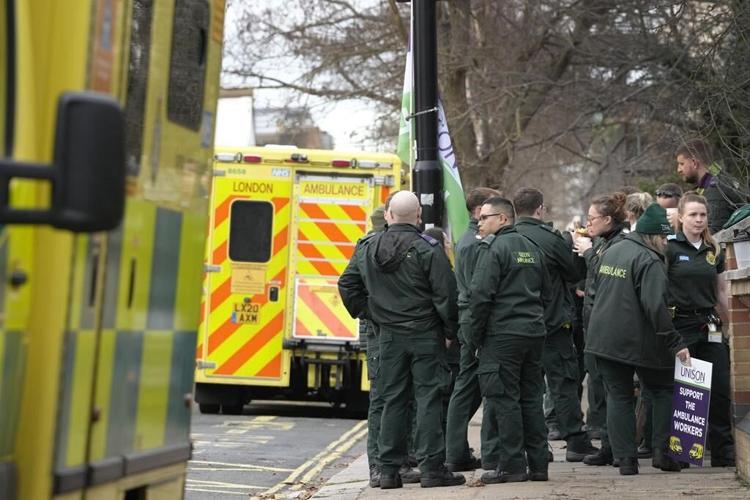 Don't get drunk: UK govt urges caution amid ambulance strike