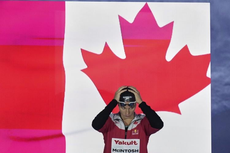 Swimmer Summer McIntosh again named ��ɫtvfemale athlete of the year