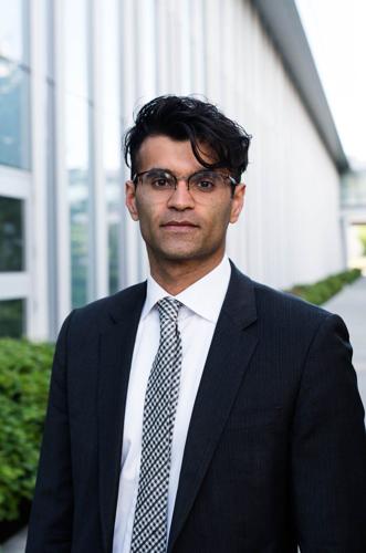 Making lawyers swear Oath of Allegiance to monarch unconstitutional: Alberta court