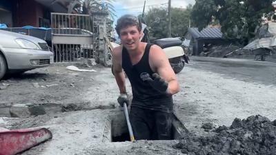 'Shovel Superman’': Alberta man uses vacation to help clean up floods in Taiwan