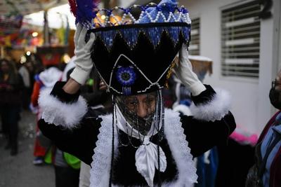 In Mexico, posadas bring early Christmas spirit, community