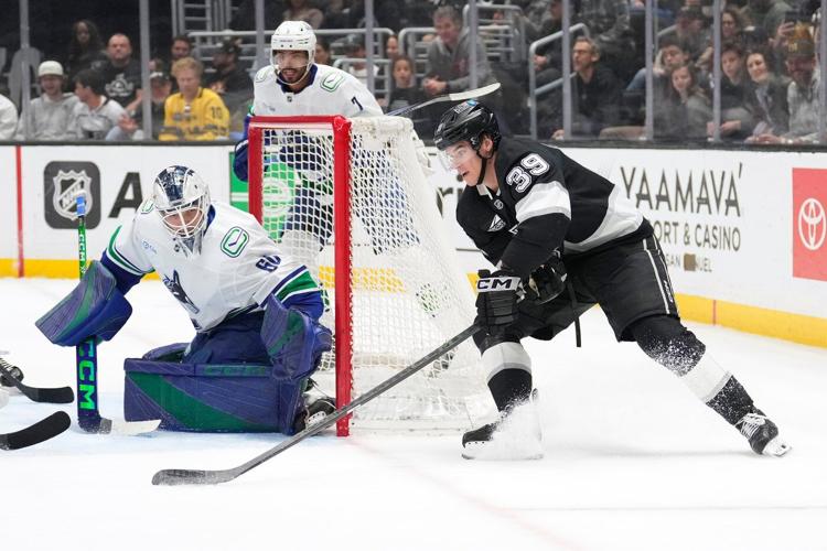 Adrian Kempe scores twice, Kings top Canucks 4-1 to move back into Western Conference wild card spot