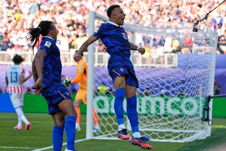 Mbappé scores again, France reaches World Cup quarterfinals with 1-0 win over Paraguay