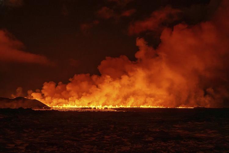 Volcano on Iceland's Reykjanes Peninsula erupts for the 7th time in a year